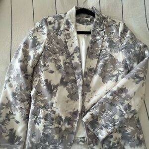 Floral Gray and White Blazer